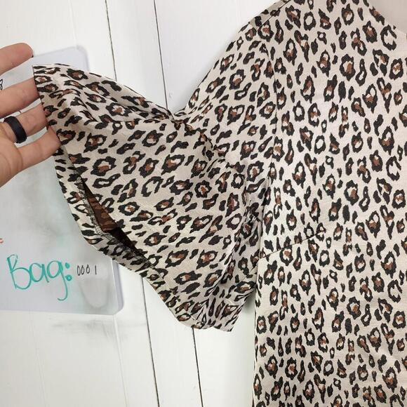Banana Republic Dress Womens Size 8 Puff Sleeve Leopard Exotic Animal Sheath - Picture 3 of 9